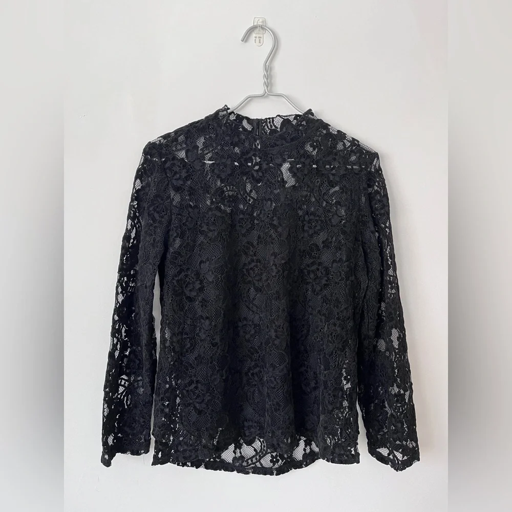BNWT Black Lace Longsleeve Mockneck Top with Tank Top 👚 - Picture 1 of 6